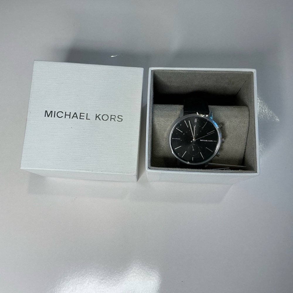 MICHAEL KORS BLAKE SILVER MEN'S WATCH - Picture 6 of 7